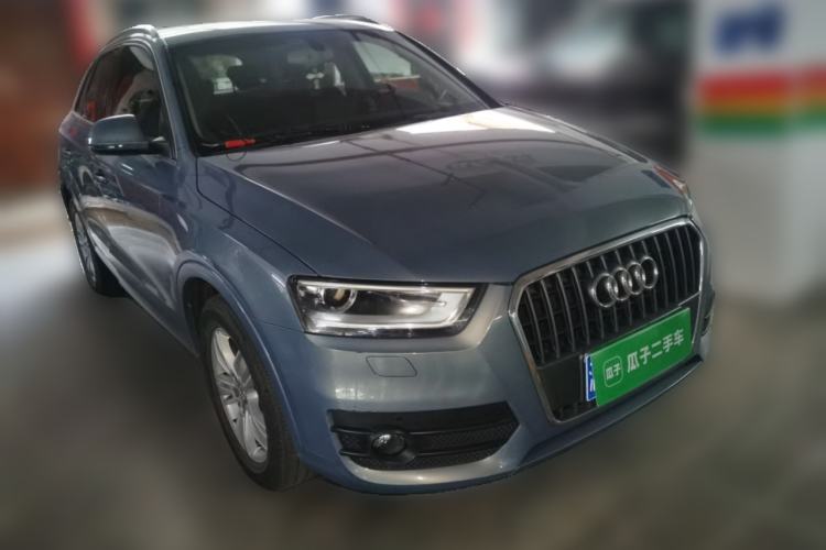 Used Audi Q3 2015 35 TFSI Comfort Model Front Right 45 Deg