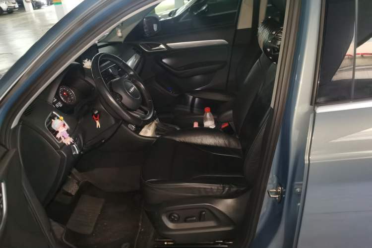 Used Audi Q3 2015 35 TFSI Comfort Model Left Front Seat
