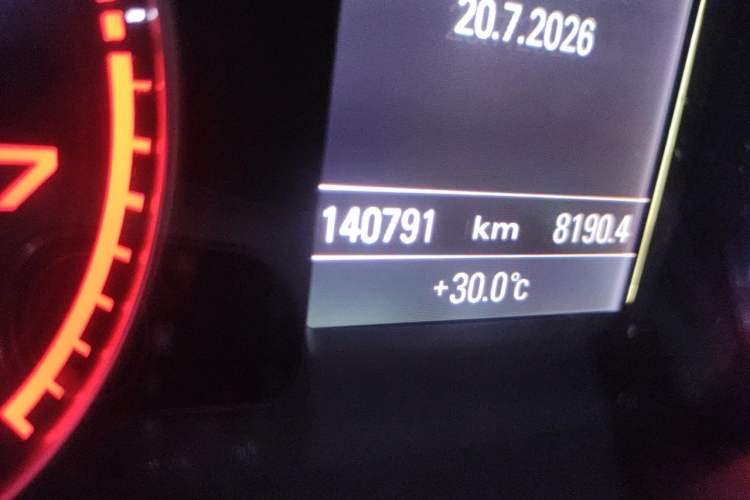 Used Audi Q3 2015 35 TFSI quattro Technology Edition Odometer Close Up