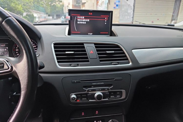 Used Audi Q3 2015 30 TFSI Comfort Model Audio And AC Panel