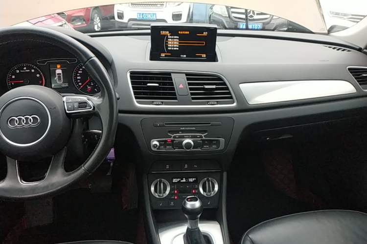 Used Audi Q3 2015 35 TFSI Millionth Anniversary Comfort Model Audio And AC Panel