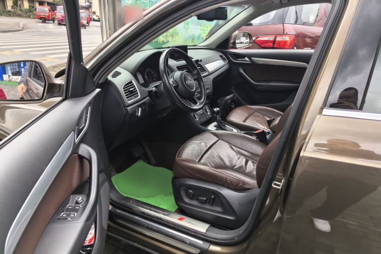 Used Audi Q3 2015 35 TFSI Comfort Model Driver Seat