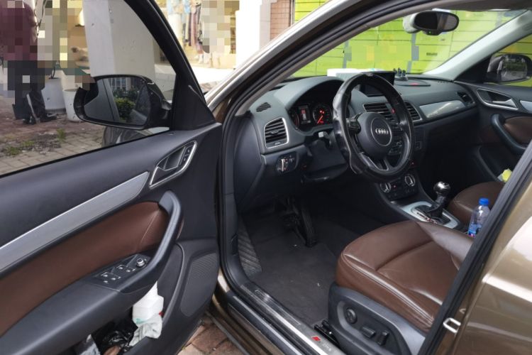 Used Audi Q3 2015 35 TFSI quattro Technology Edition Driver Seat