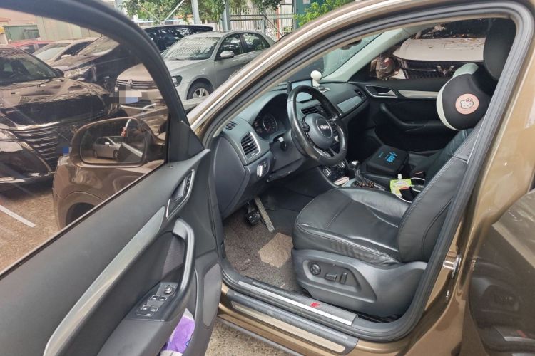 Used Audi Q3 2015 30 TFSI Comfort Model Driver Seat