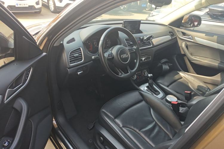 Used Audi Q3 2015 35 TFSI Millionth Anniversary Comfort Model Driver Seat