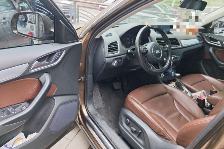 Used Audi Q3 2015 35 TFSI quattro Technology Edition Driver Seat