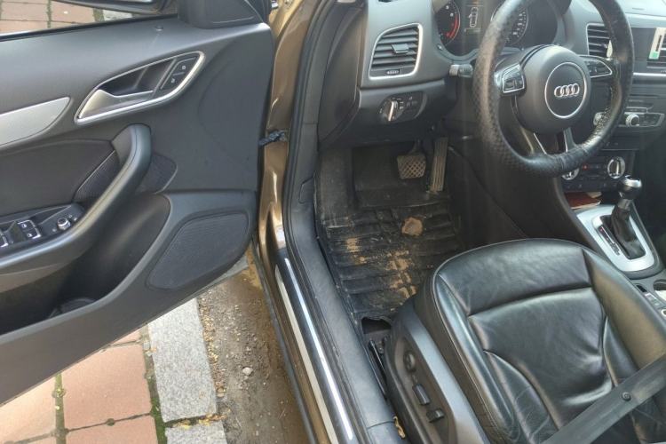 Used Audi Q3 2015 35 TFSI Comfort Model Driver Seat