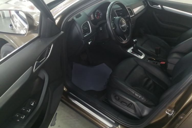 Used Audi Q3 2015 30 TFSI Comfort Model Driver Seat