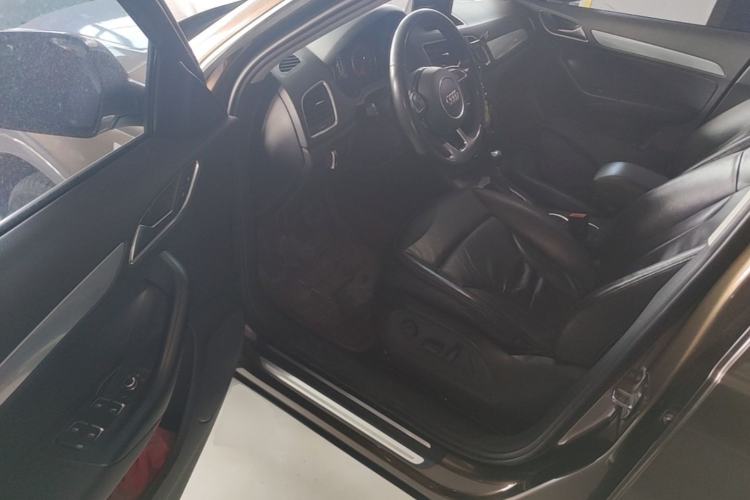 Used Audi Q3 2015 35 TFSI Comfort Model Driver Seat