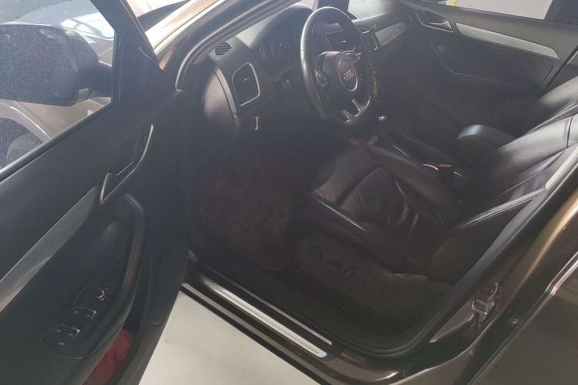 Used Audi Q3 2015 35 TFSI Comfort Model Driver Seat