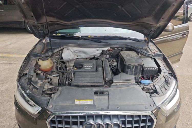 Used Audi Q3 2015 30 TFSI Comfort Model Engine Bay