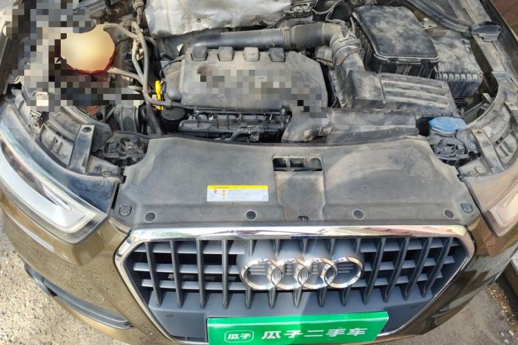 Used Audi Q3 2015 35 TFSI Comfort Model Engine Bay