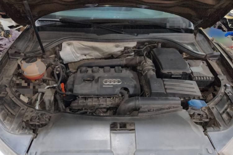 Used Audi Q3 2015 35 TFSI quattro Technology Edition Engine Bay
