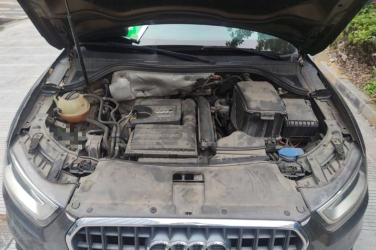 Used Audi Q3 2015 30 TFSI Comfort Model Engine Bay