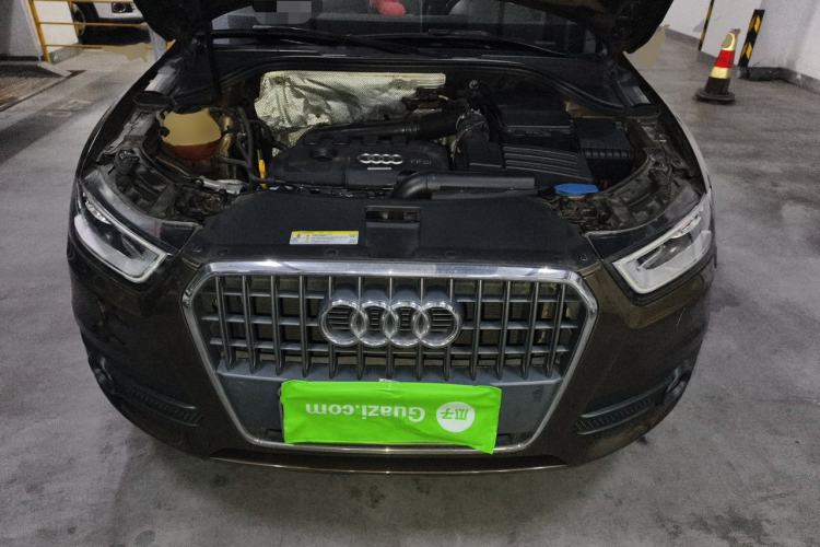 Used Audi Q3 2015 35 TFSI Ambition Edition Engine Bay