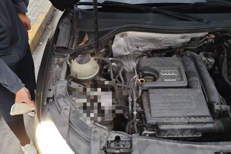Used Audi Q3 2015 30 TFSI Ambition Edition Engine Bay Right