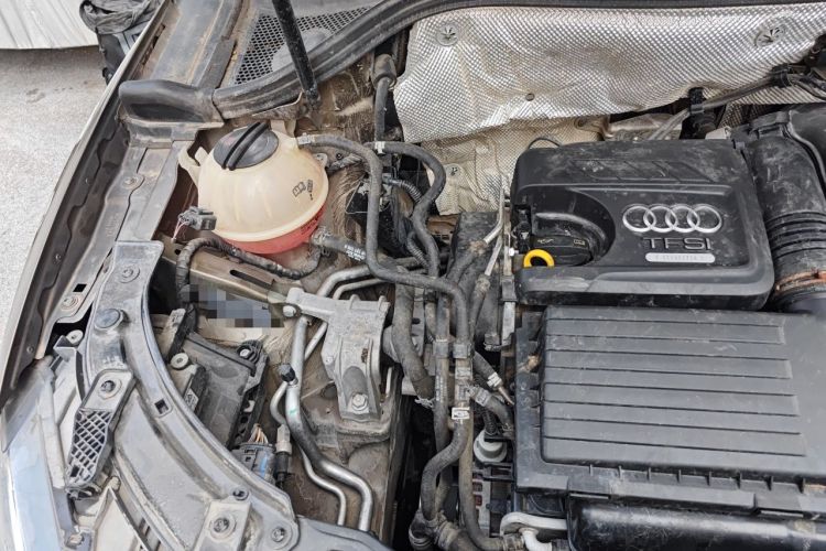 Used Audi Q3 2015 30 TFSI Comfort Model Engine Bay Right
