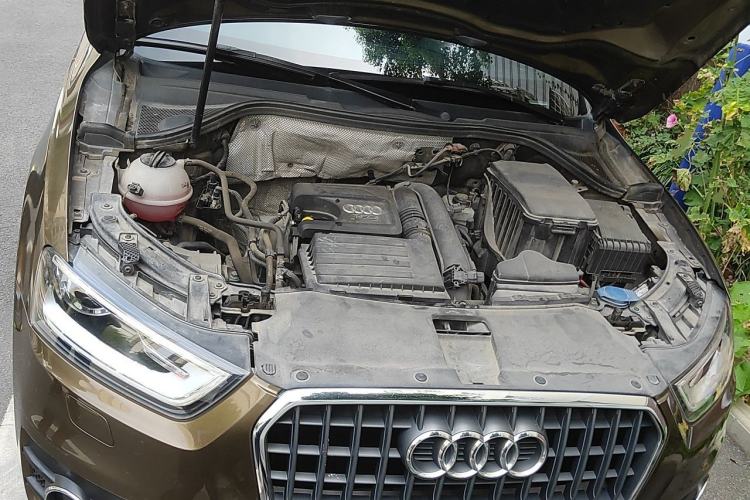 Used Audi Q3 2015 30 TFSI Comfort Model Engine Bay
