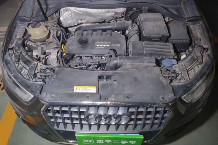 Used Audi Q3 2015 35 TFSI Comfort Model Engine Bay