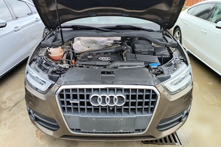 Used Audi Q3 2015 35 TFSI quattro Technology Edition Engine Bay