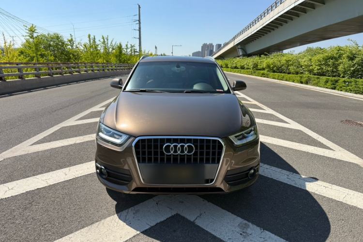 Used Audi Q3 2015 30 TFSI Comfort Model Exterior 1