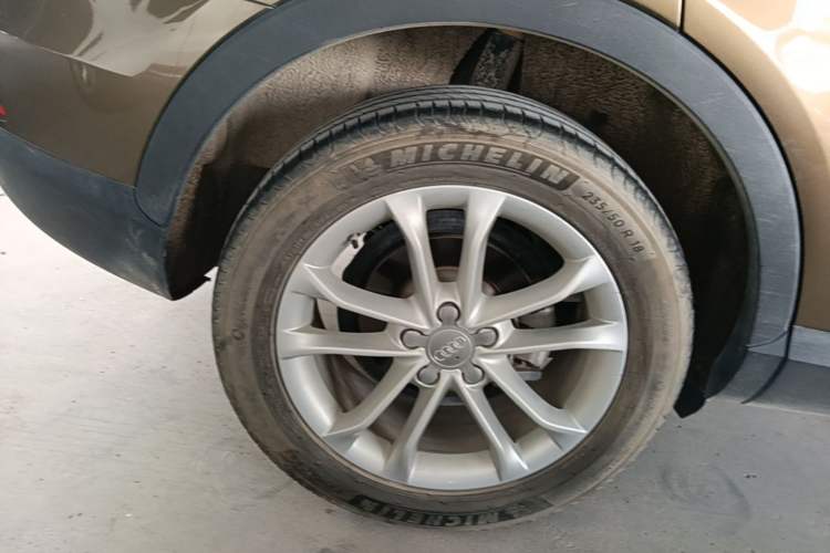 Used Audi Q3 2015 35 TFSI Ambition Edition Exterior 5