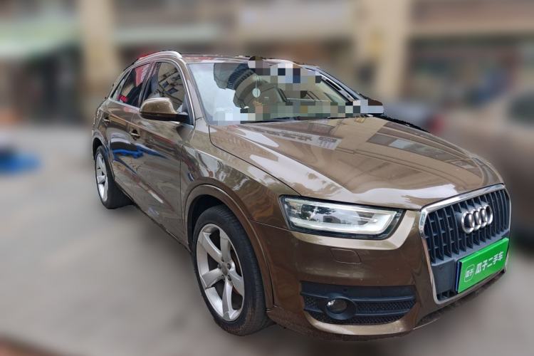 Used Audi Q3 2015 35 TFSI quattro Technology Edition Front Right 45 Deg