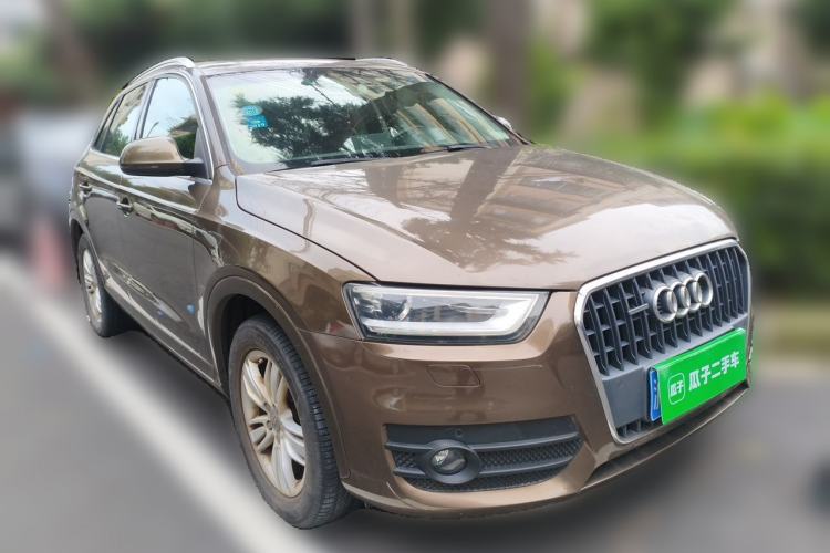 Used Audi Q3 2015 35 TFSI quattro Technology Edition Front Right 45 Deg