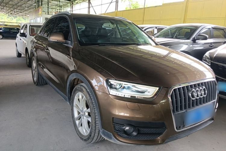 Used Audi Q3 2015 35 TFSI Ambition Edition Front Right 45 Deg