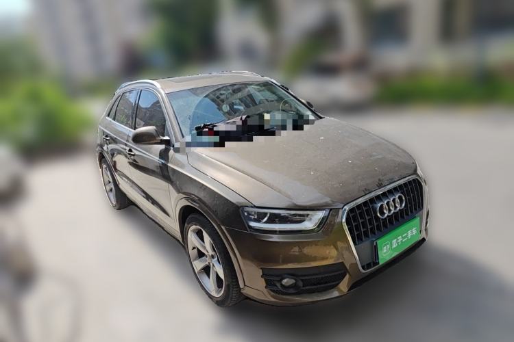 Used Audi Q3 2015 35 TFSI quattro Technology Edition Front Right 45 Deg
