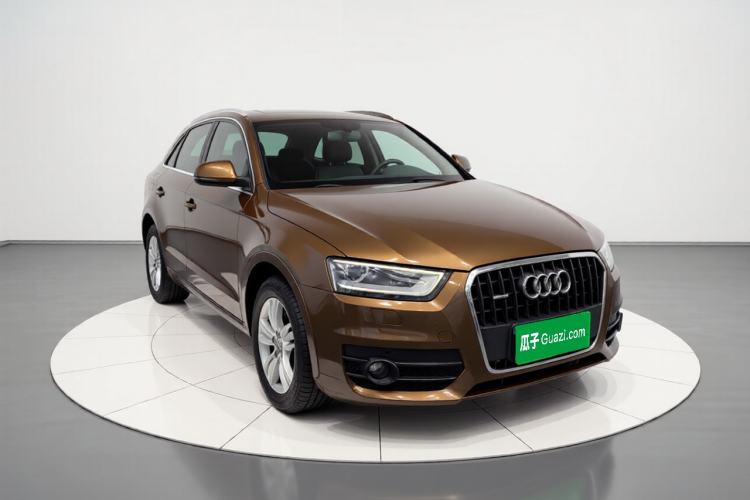 Used Audi Q3 2015 35 TFSI quattro Technology Edition Front Right 45 Deg