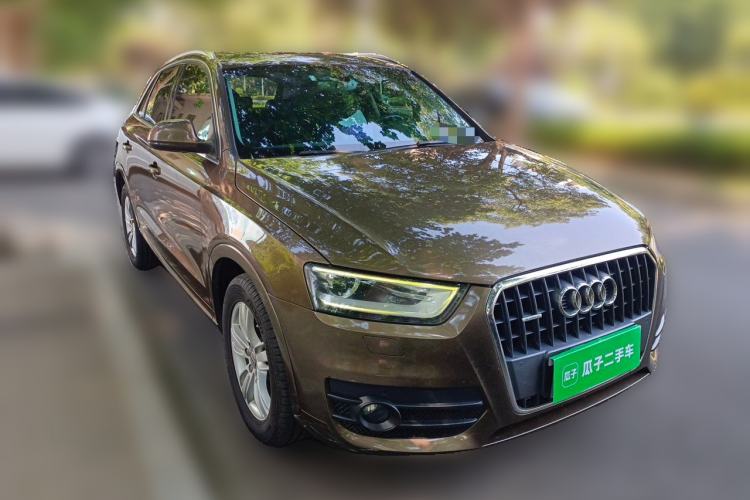 Used Audi Q3 2015 35 TFSI quattro Technology Edition Front Right 45 Deg