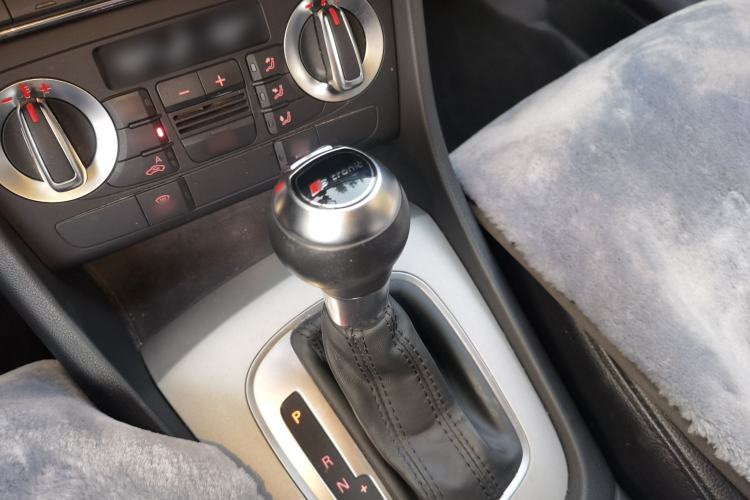 Used Audi Q3 2015 35 TFSI Ambition Edition Gear Lever