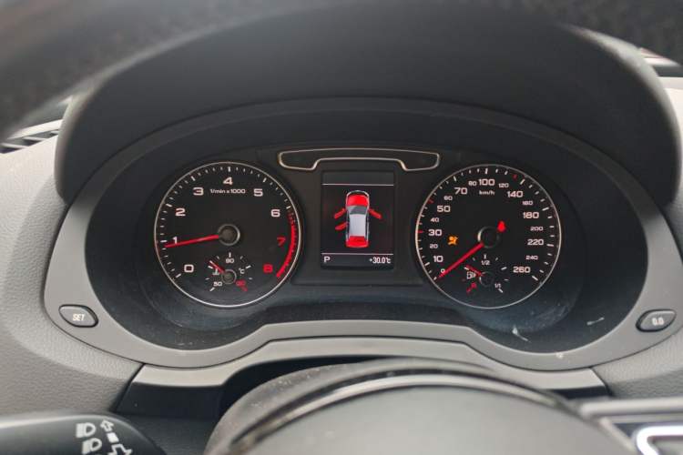 Used Audi Q3 2015 35 TFSI quattro Millionth Anniversary Edition Instrument Cluster