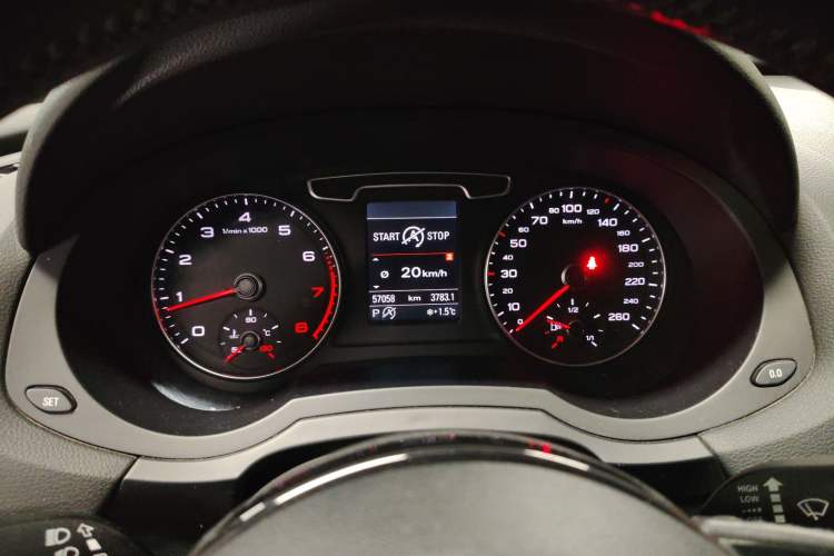 Used Audi Q3 2015 35 TFSI quattro Technology Edition Instrument Cluster
