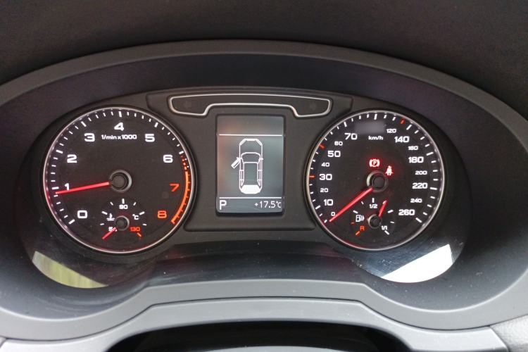 Used Audi Q3 2015 35 TFSI Comfort Model Instrument Cluster
