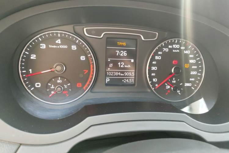 Used Audi Q3 2015 35 TFSI Comfort Model Instrument Cluster