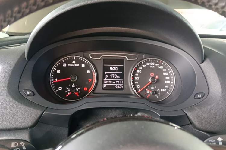 Used Audi Q3 2015 35 TFSI Ambition Edition Instrument Cluster