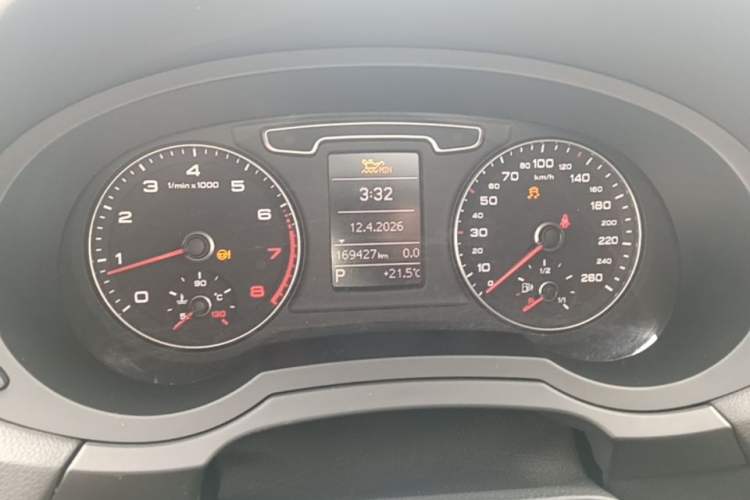 Used Audi Q3 2015 30 TFSI Comfort Model Instrument Cluster