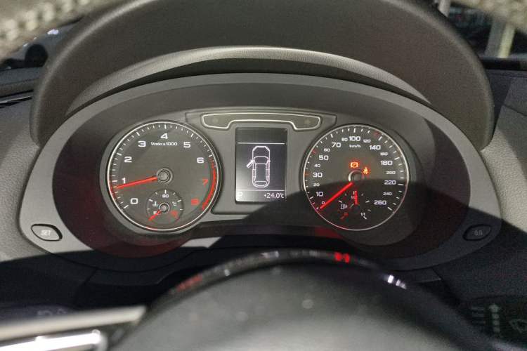 Used Audi Q3 2015 35 TFSI Ambition Edition Instrument Cluster