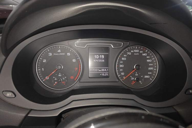 Used Audi Q3 2015 35 TFSI Ambition Edition Instrument Cluster