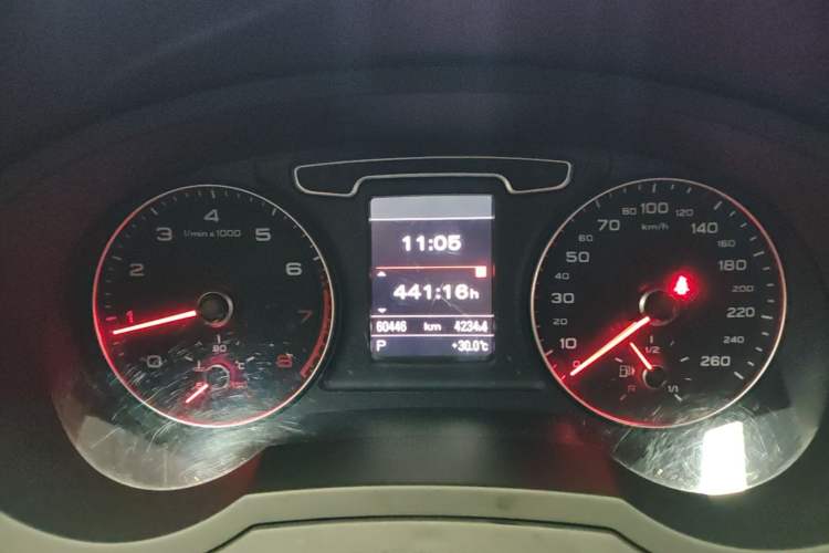 Used Audi Q3 2015 35 TFSI quattro Technology Edition Instrument Cluster