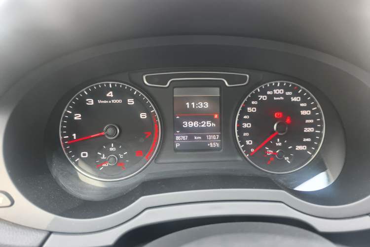 Used Audi Q3 2015 35 TFSI quattro Millionth Anniversary Edition Instrument Cluster