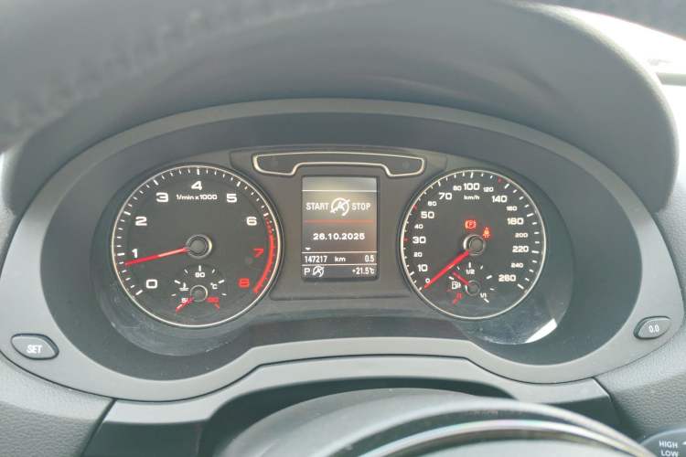 Used Audi Q3 2015 35 TFSI quattro Technology Edition Instrument Cluster