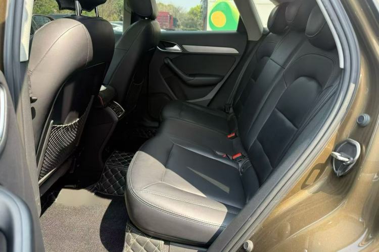 Used Audi Q3 2015 35 TFSI Ambition Edition Interior 2