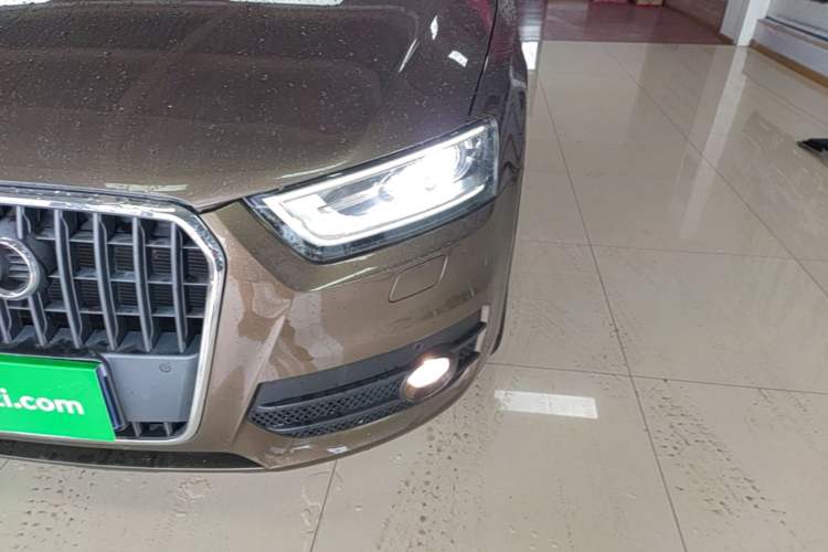 Used Audi Q3 2015 35 TFSI Millionth Anniversary Comfort Model Left Front Headlight