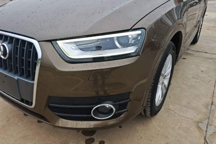 Used Audi Q3 2015 35 TFSI Comfort Model Left Front Headlight