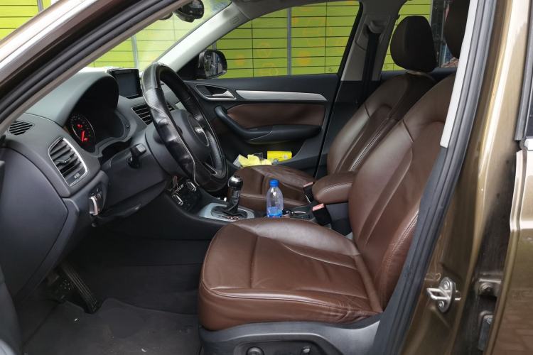 Used Audi Q3 2015 35 TFSI quattro Technology Edition Left Front Seat