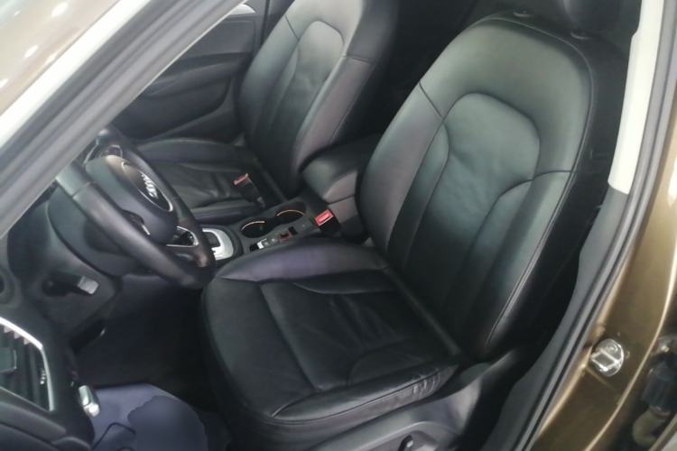 Used Audi Q3 2015 30 TFSI Comfort Model Left Front Seat