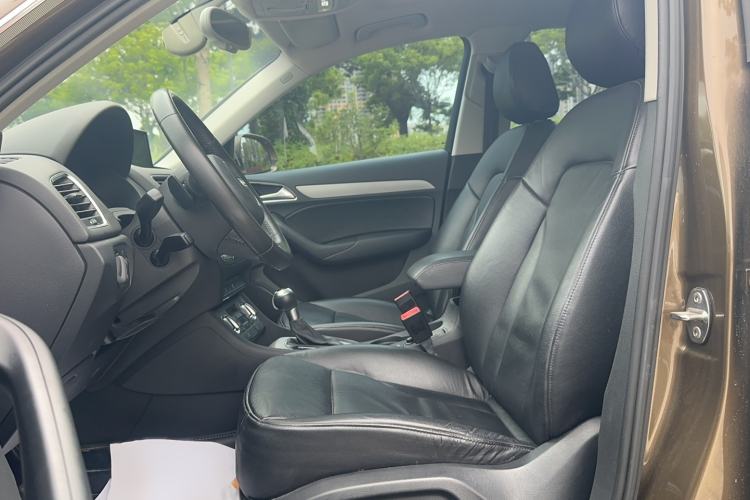 Used Audi Q3 2015 35 TFSI Ambition Edition Left Front Seat